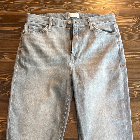 7 For All Mankind Denim Jeans in Light Gray - Picture 1 of 10